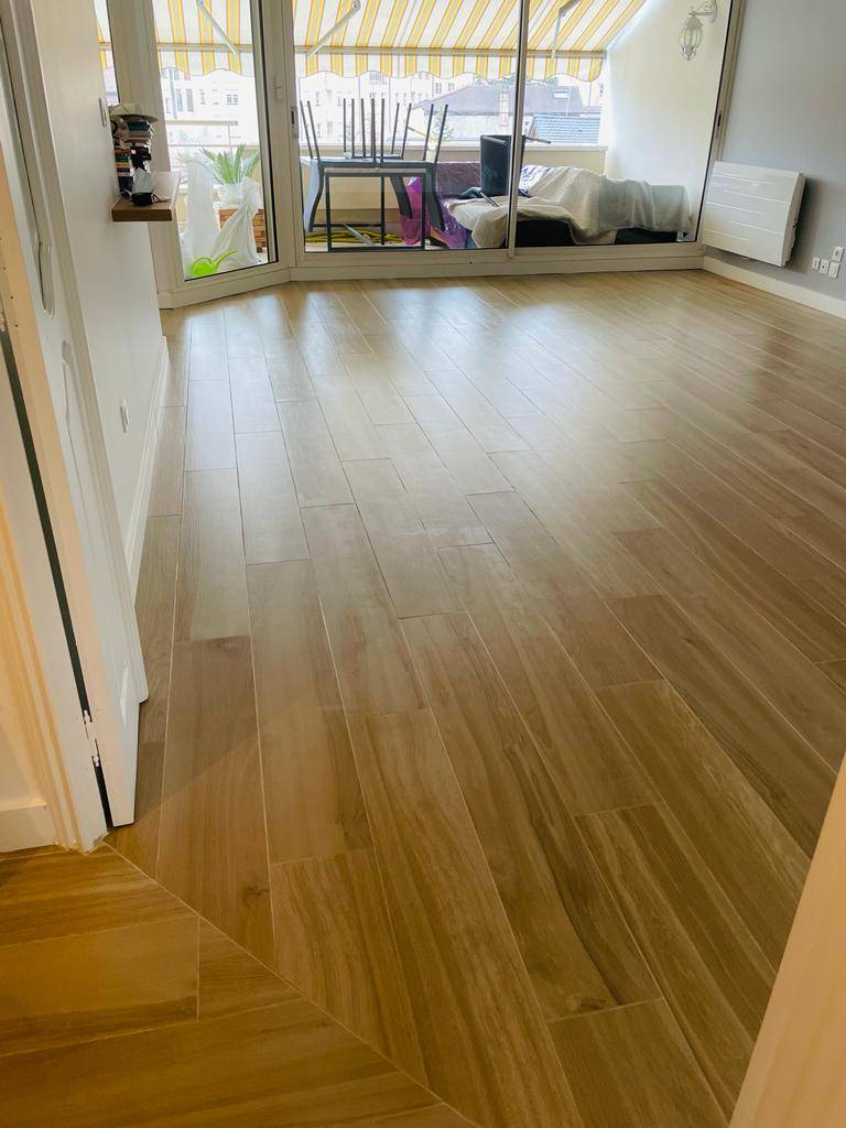 Pose de carrelage Avant/Après à Divonne-les-Bains