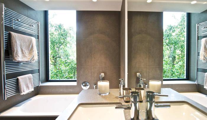 Fourniture et pose de carrelage sur sol et mural à Lyon