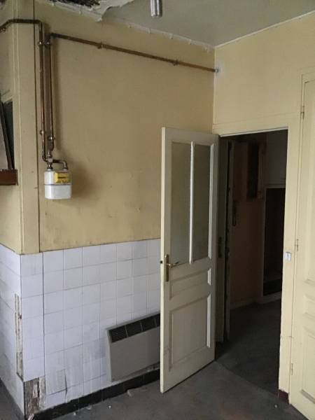 Avant/après début des travaux d'une rénovation d'un studio à Villeurbanne