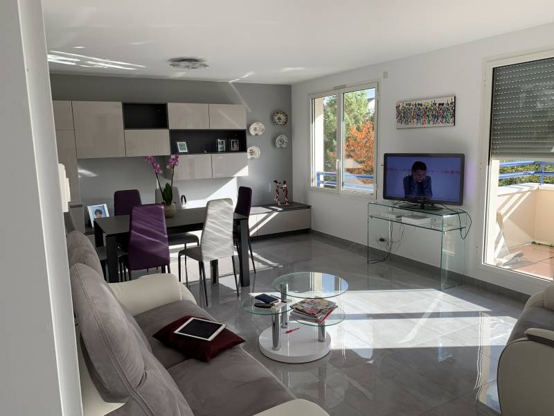 Avant/Après rénovation complète d'un appartement à Divonne-les-Bains