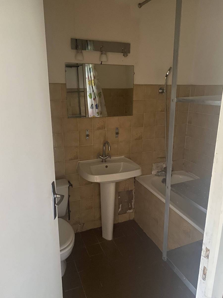 Entreprise de rénovation complète d'une salle de bain à Saint Genis Pouilly par Le Dain Concept Rénovation