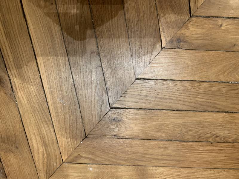 Parquet massif posé dans un appartement à Lyon