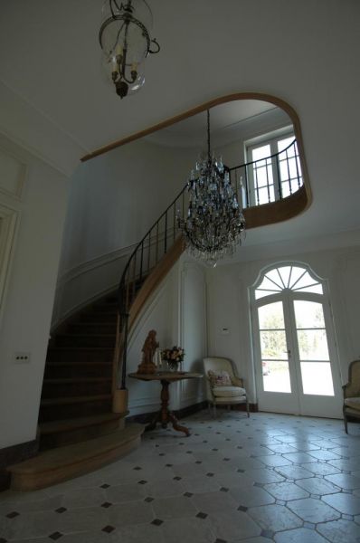 Rénovation d'une maison de charme au Pays de Gex Travaux de carrelage et peinture