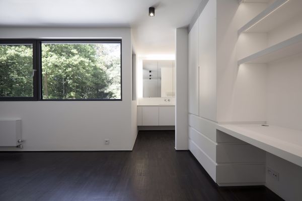 Installation d'un dressing et placards sur mesures dans un appartement à Lyon