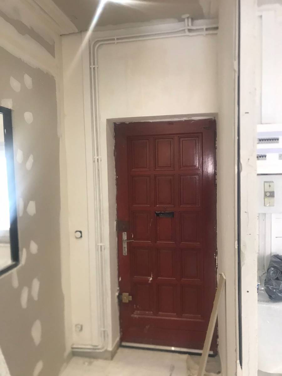 Avant après travaux de rénovation hall d'entrée à Villeurbanne