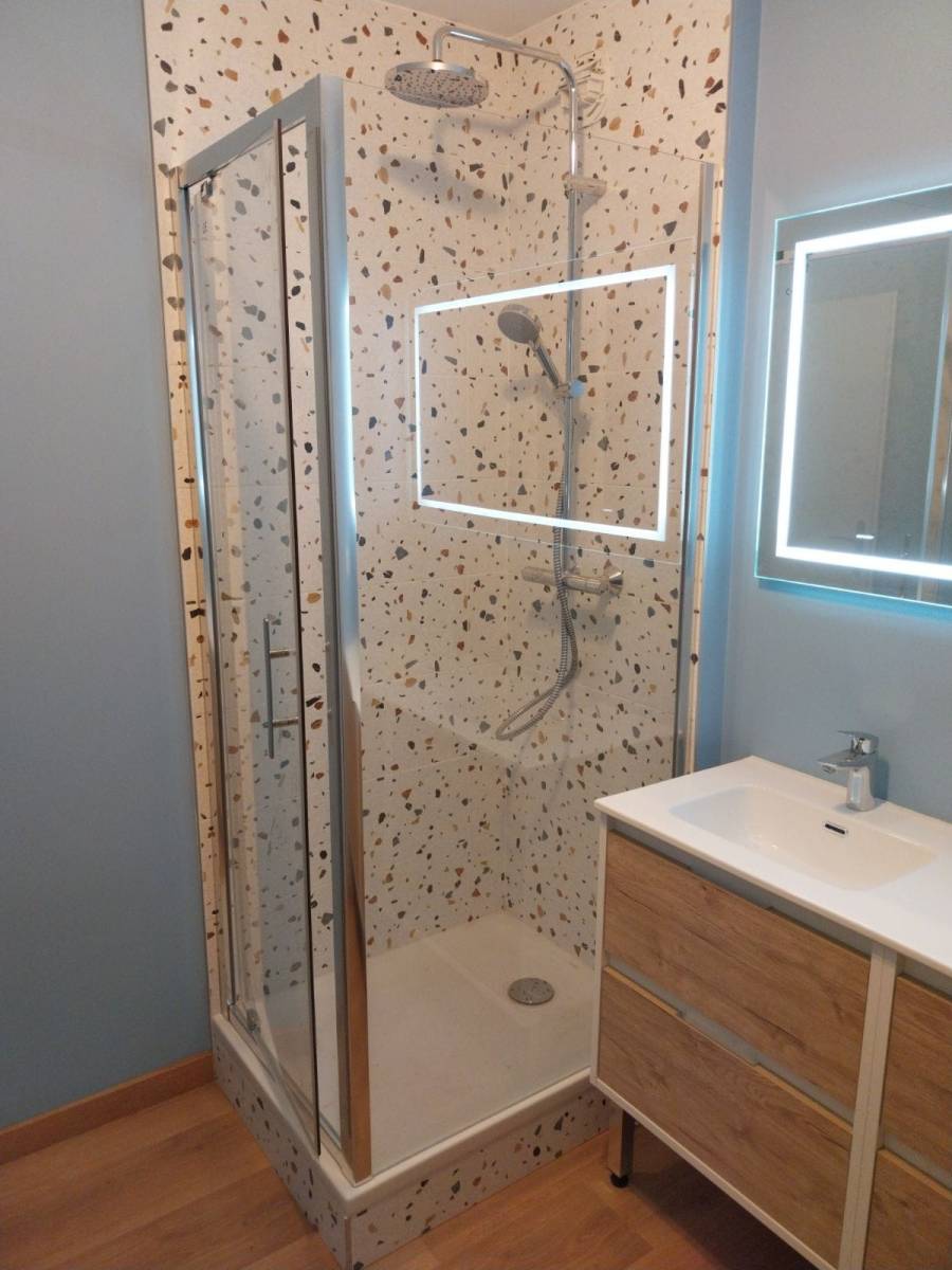 Réalisation de deux salles de bain à Lyon dans le 6ème