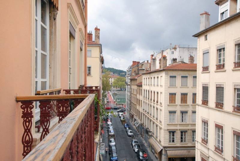 Rénovation d'appartement à Lyon, travaux de plomberie, peinture, électricité