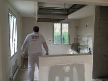 Notre zone d'activité pour ce service Entreprise d’aménagement intérieur pour maison sur Décines-Charpieu 69150 proche Chassieu (Rhône) : pose d'escalier et cloison sur mesure